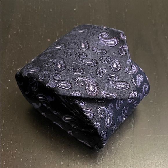 Hugo Boss Italian Silk Tie - Picture 1 of 7